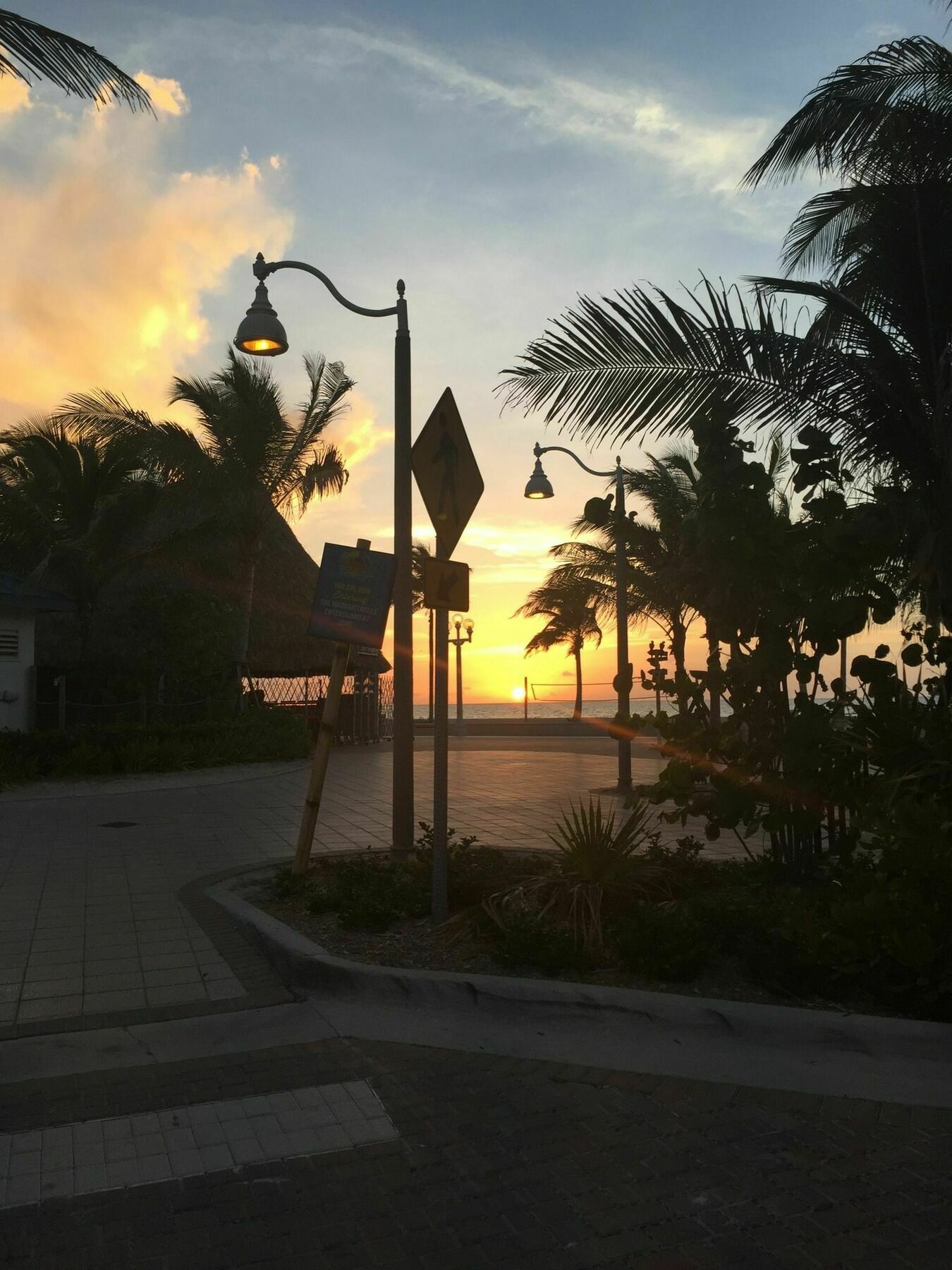 St Maurice Beach Inn Hollywood Exterior photo